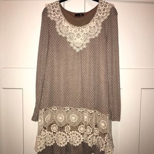Ryu Dress with Lace accents, size Large
